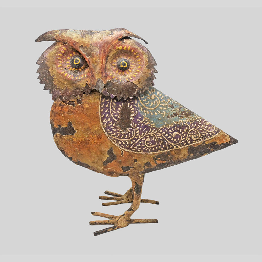 Hand-painted owl figurine, decorative detail
