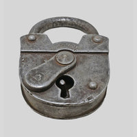 antique iron 2 Touren padlock with key, additional angle