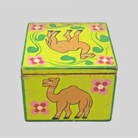 Hand-painted wooden trinket box, lid detail