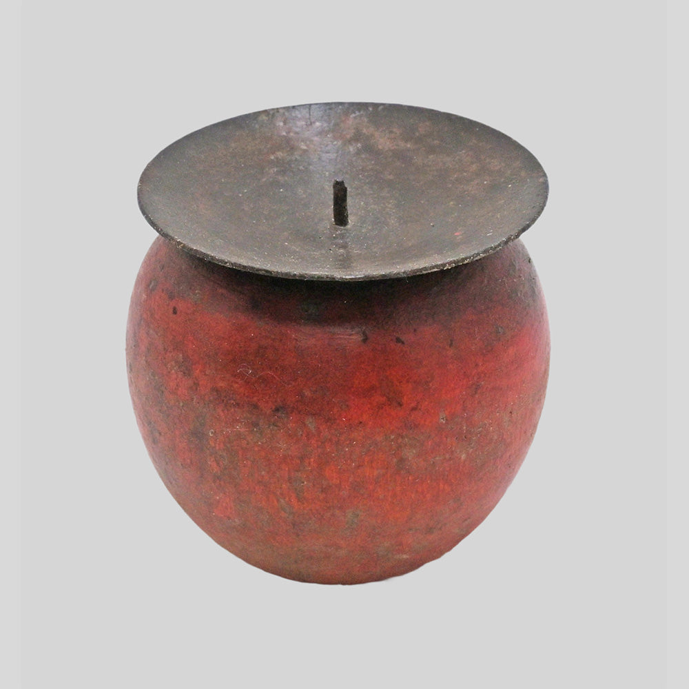 Apple-Shaped Wood and Iron Candle Holder – product view 2