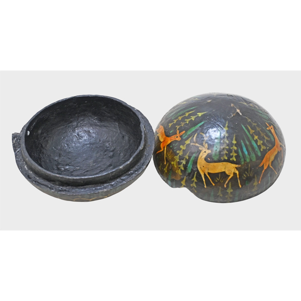 Decorative finish on handcrafted deer motif box