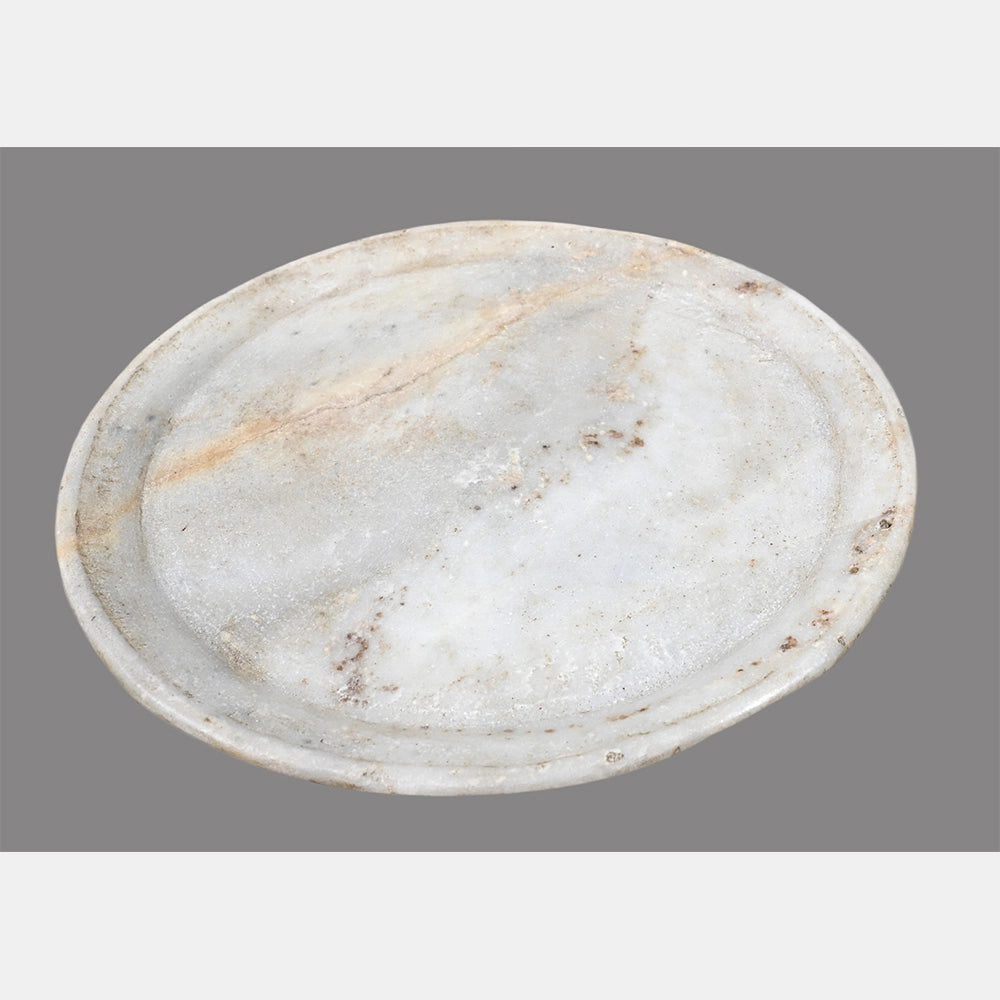 Close-up of natural marble texture on food serving plate