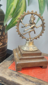 Vintage Handcrafted Brass Nataraja Statue – Dancing Lord Shiva with Prabhamandala on Wooden Bajot Base - 2026091908UNQ