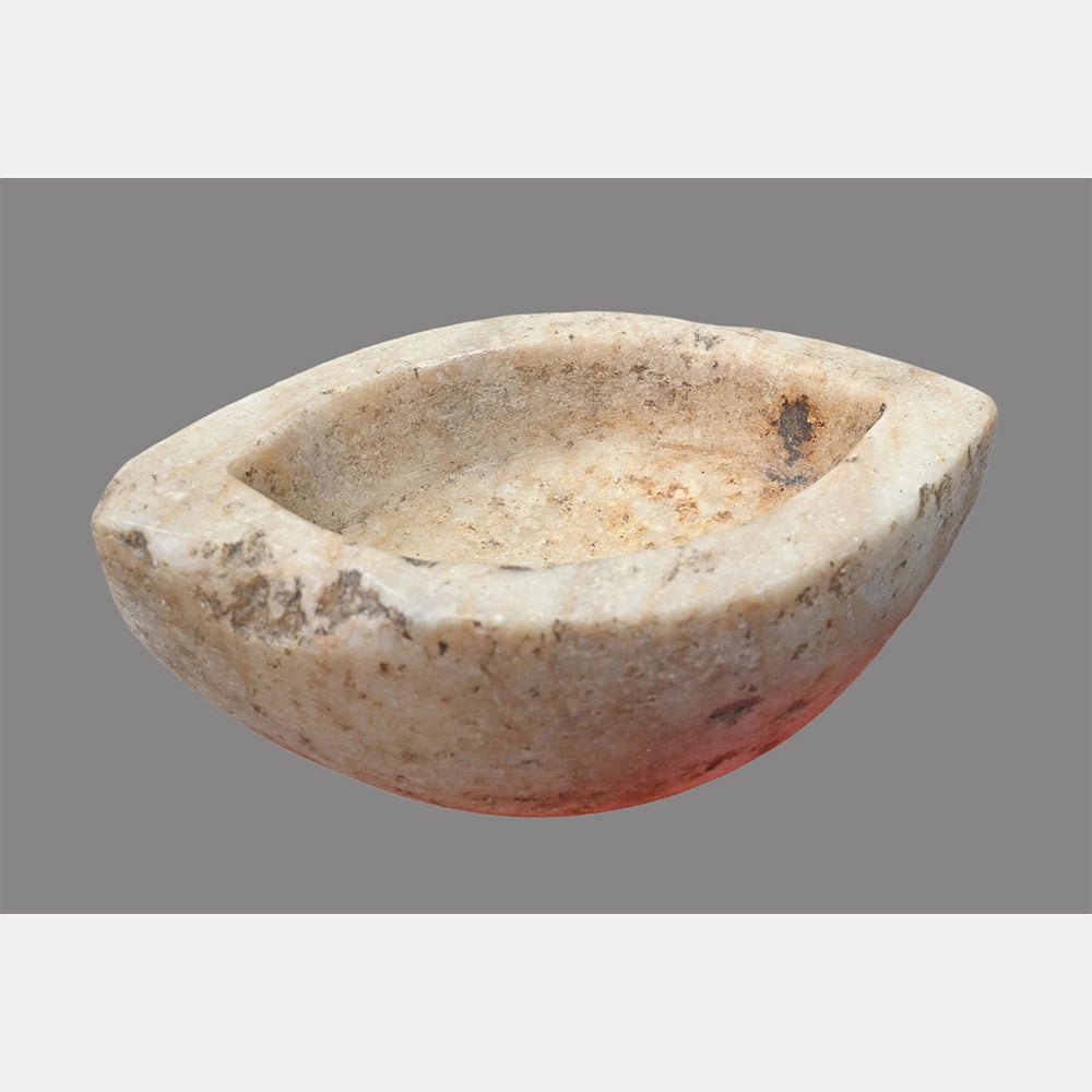 Rustic white marble Karal bowl showing natural finish